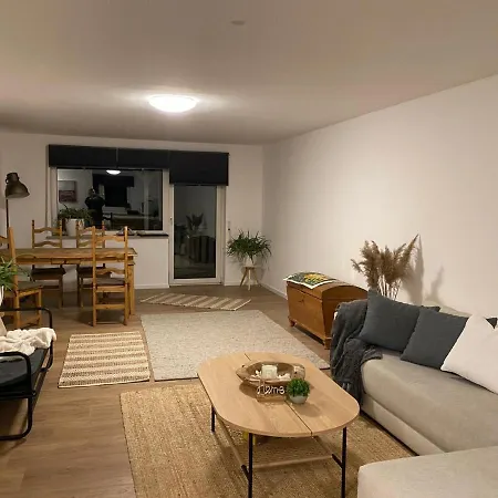 Frisch Renoviert, Terrasse Mit Blick Ins Grüne - Into The Eg Apartment *