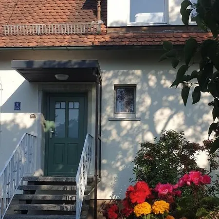 Frisch Renoviert, Terrasse Mit Blick Ins Grüne - Into The Eg Apartment *
